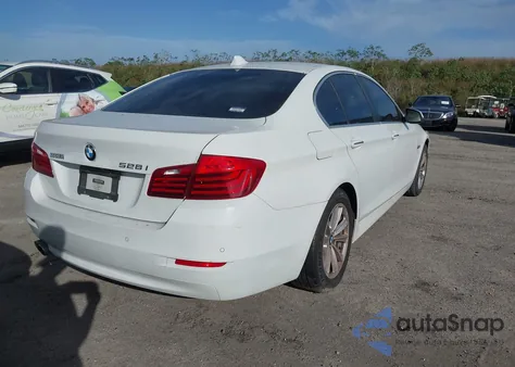 2015 BMW 528I из США, поврежденный, VIN WBA5A5C54FD518358